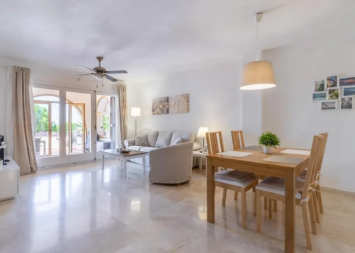 Simplicity Luxury Apartament *
